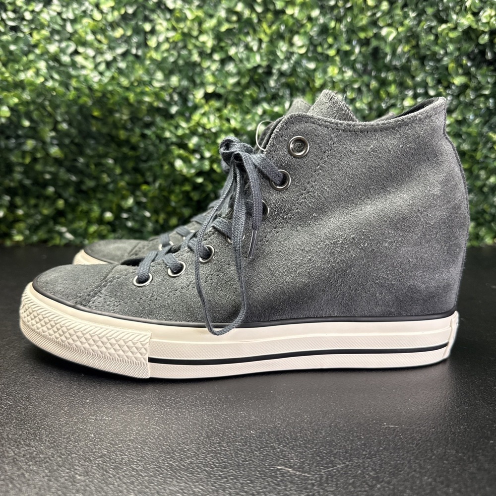 Converse Chuck Taylor All Star Lux Hidden Wedge Sneakers Women's 8 Gray Suede